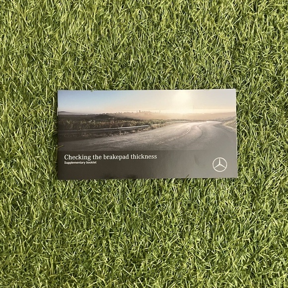 2021 Mercedes-Benz CLA 250 Owners Manual (CLA250 4MATIC, CLA250 Base 2.0L) - Picture 7 of 13